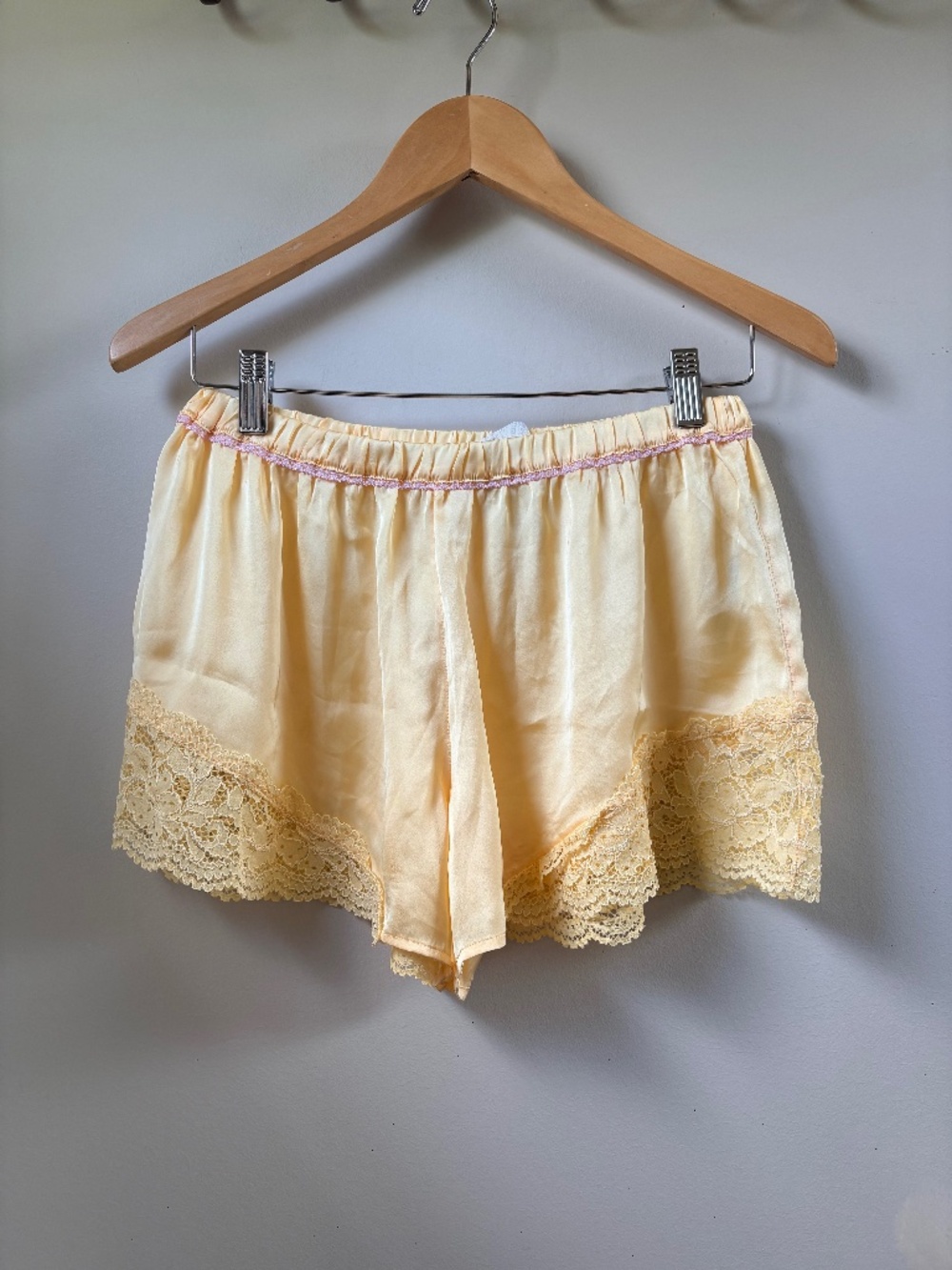 Free People Meet Me In The Middle Tap Shorts Satin Lace Butter Yelllow XS